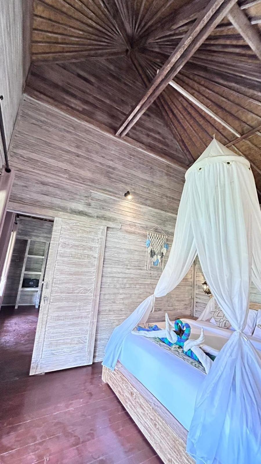 Lembongan Seaview Hotel Exterior photo
