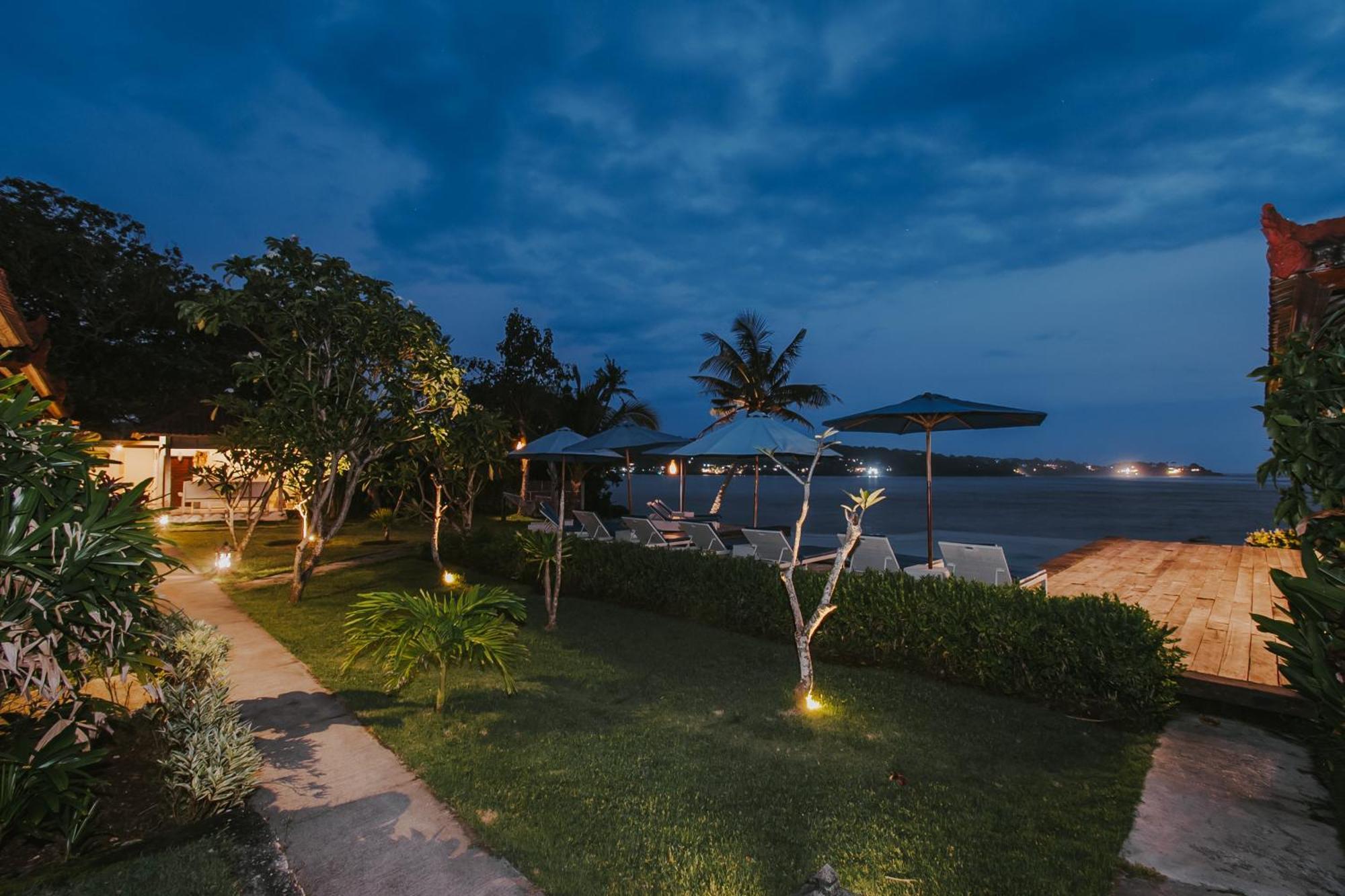 Lembongan Seaview Hotel Exterior photo